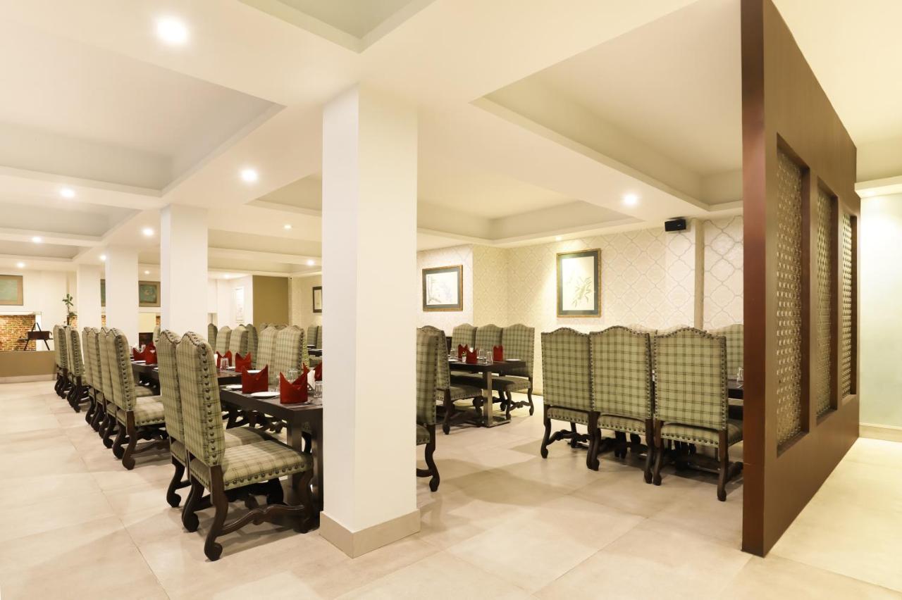 Summit Denzong Hotel & Spa Гангток Экстерьер фото