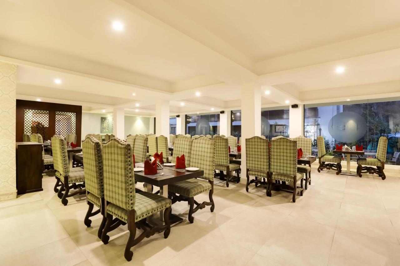 Summit Denzong Hotel & Spa Гангток Экстерьер фото