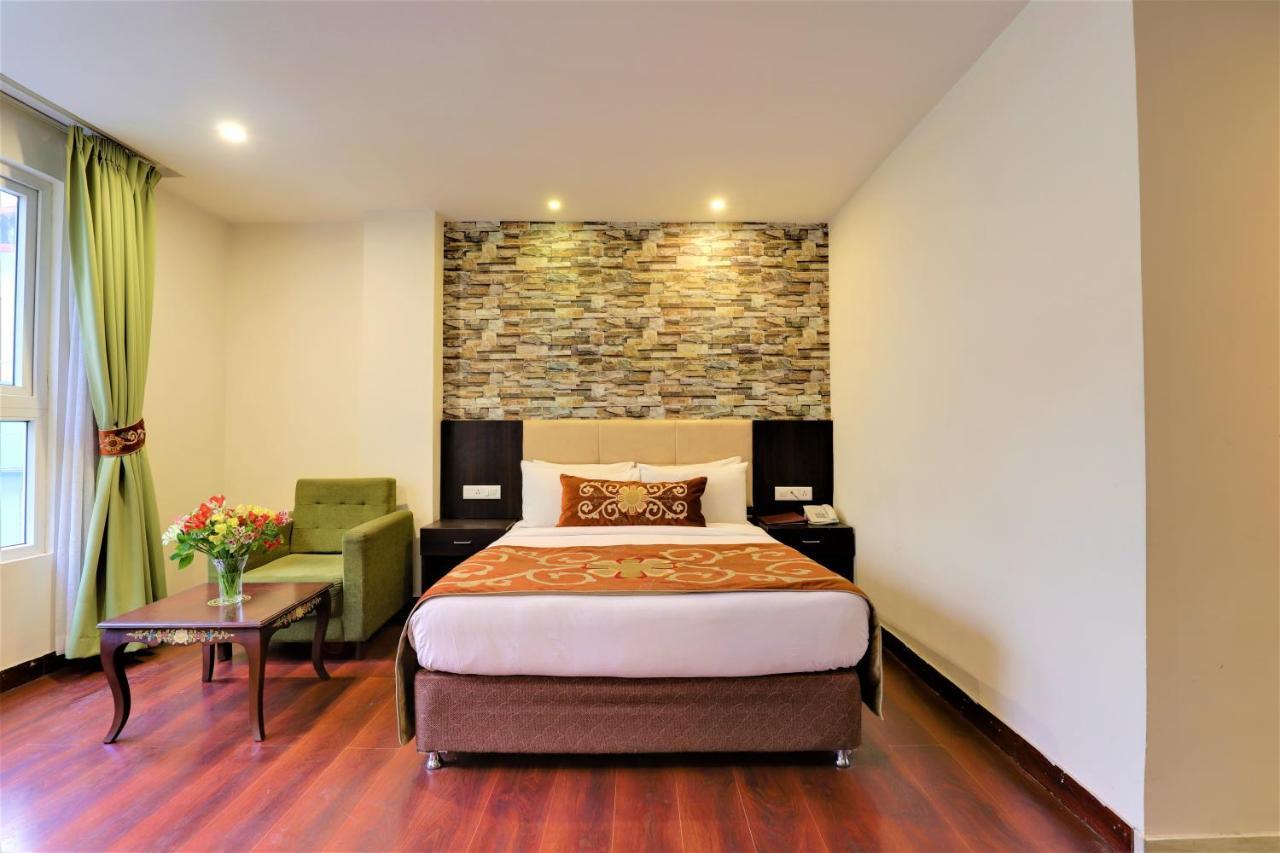 Summit Denzong Hotel & Spa Гангток Экстерьер фото